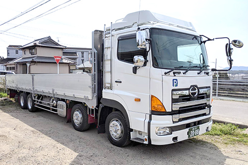 車両一覧 三重 愛知 岐阜で電子部品 精密機械 鋼材 建材 鉄骨 グレーチング運搬のパール運送